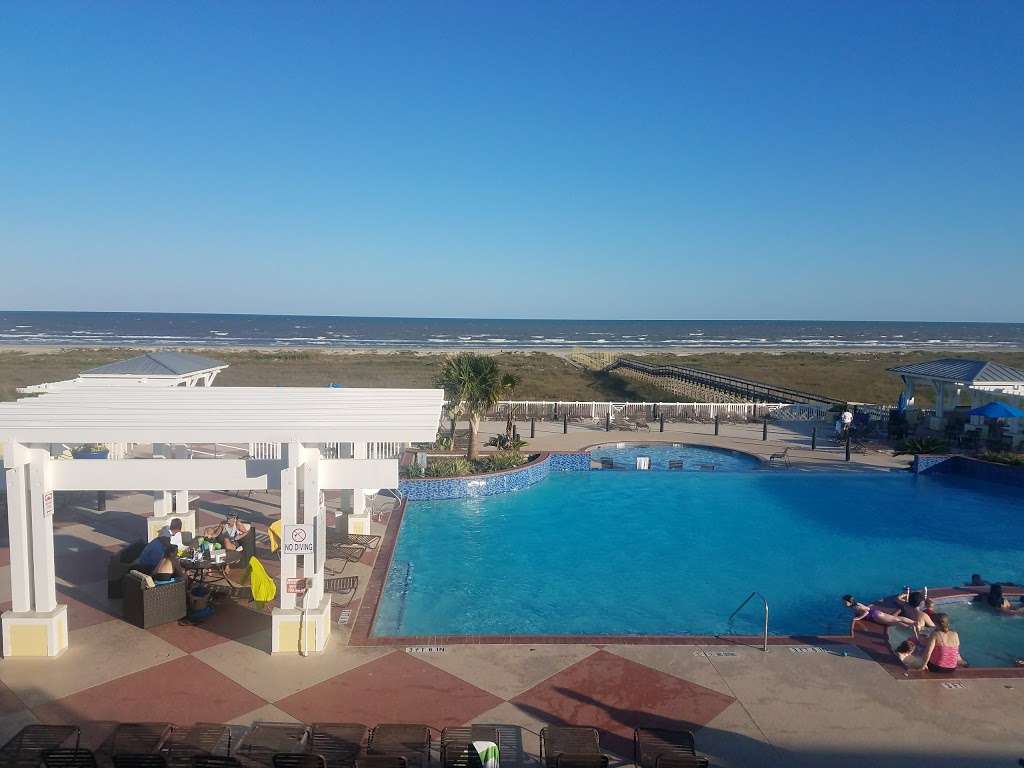 Pointe West Beach Club | 4161 Pointe W Dr, Galveston, TX 77554, USA | Phone: (409) 632-0616