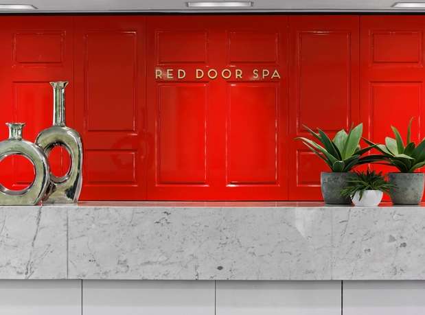 The Red Door Salon & Spa | 42 Village Square, Baltimore, MD 21210, USA | Phone: (410) 323-3636