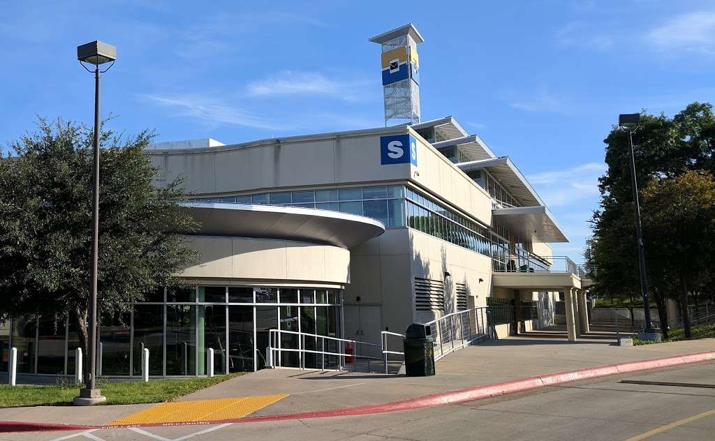 Mountain View College S Building - Student Services | 4849 W Illinois Ave, Dallas, TX 75211, USA | Phone: (214) 860-8680