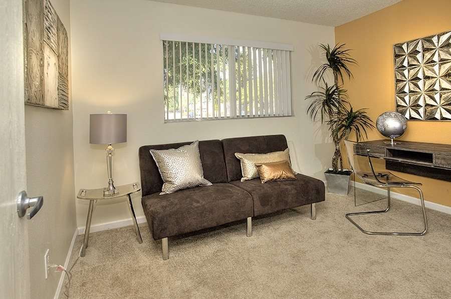 Creekside Gardens Apartments | 300 Bel Air Dr, Vacaville, CA 95687, USA | Phone: (707) 447-1839