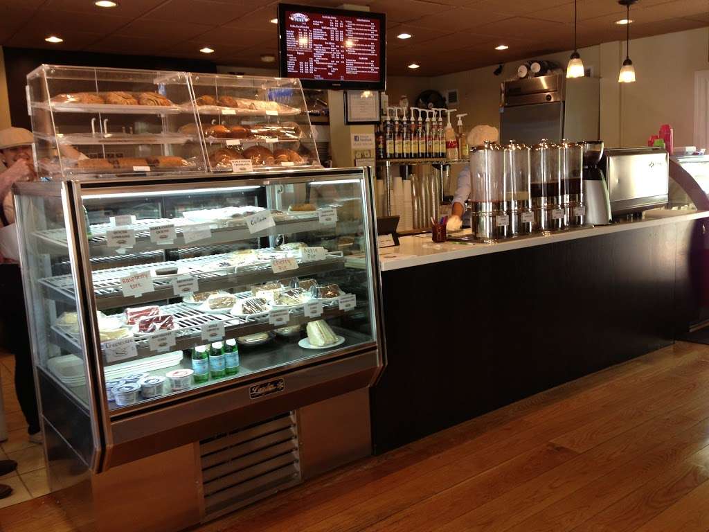 Village Perk Café | 3 Glen Rd, Sandy Hook, CT 06482, USA | Phone: (203) 364-9634