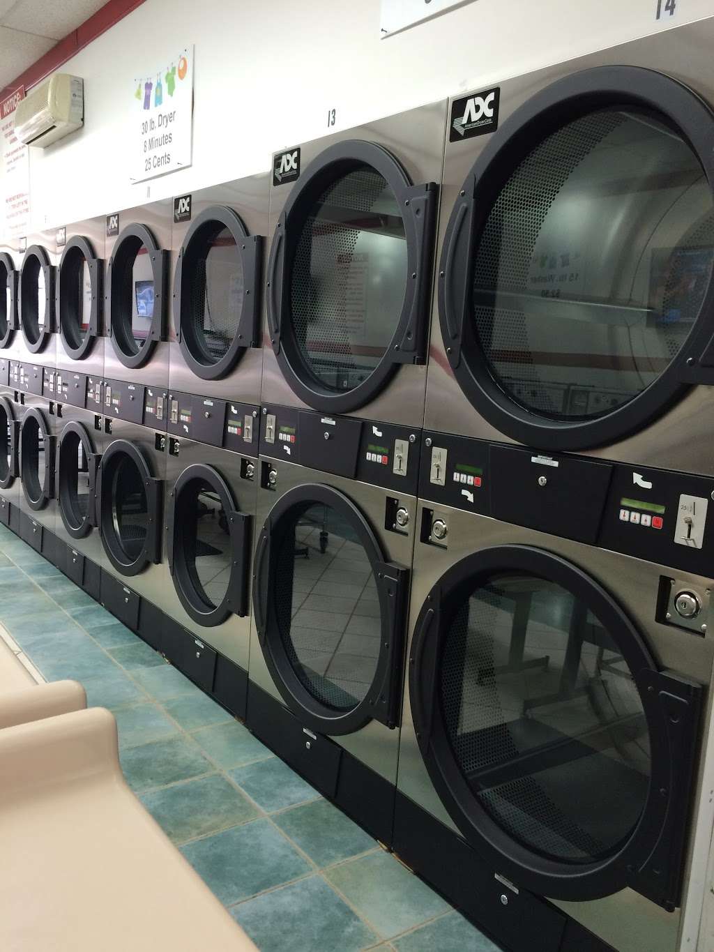 Caldwells Freehold Laundromat | 4345 U.S. 9, Freehold, NJ 07728, USA | Phone: (732) 303-6063