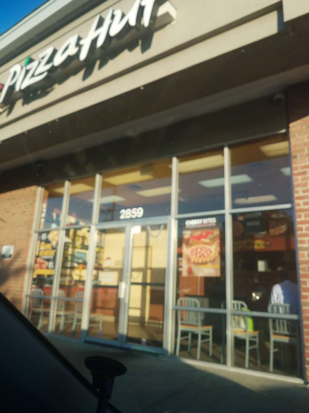 Pizza Hut | 2859 Alabama Ave SE, Washington, DC 20020, USA | Phone: (202) 581-1200