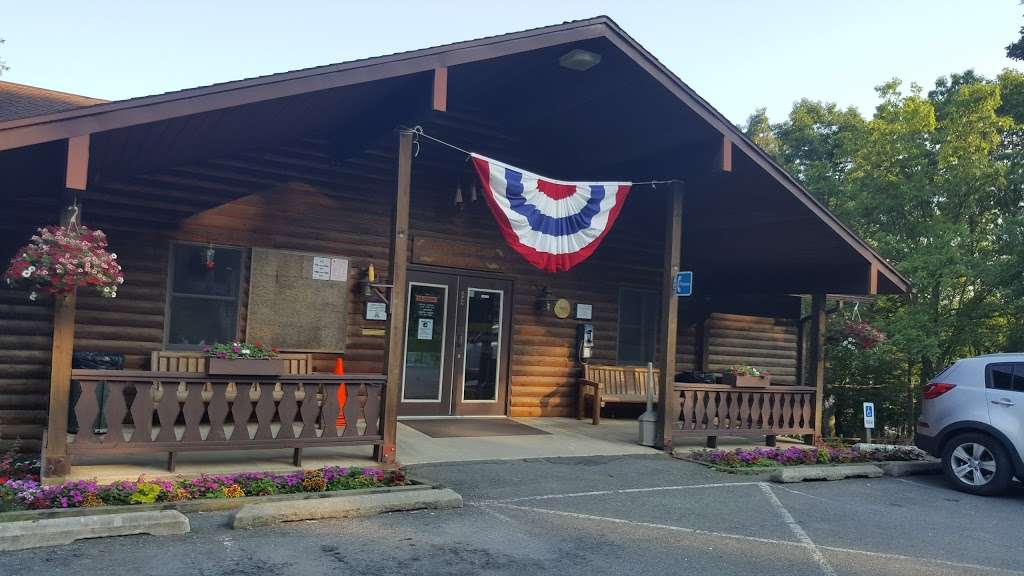 Mauch Chunk Lake Park | 625 Lentz Trail, Jim Thorpe, PA 18229, USA | Phone: (570) 325-3669