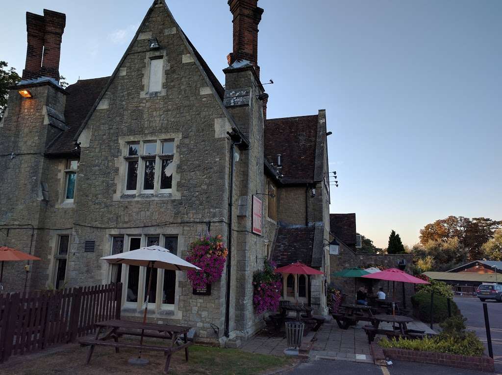 The Old Rectory | 8 Little Market Row, Leybourne, West Malling ME19 5QL, UK | Phone: 01732 844888