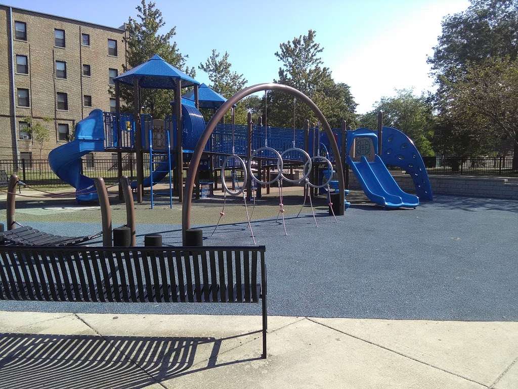 Arthur Ashe Beach Park | 2701 E 74th St, Chicago, IL 60649, USA | Phone: (773) 363-2225