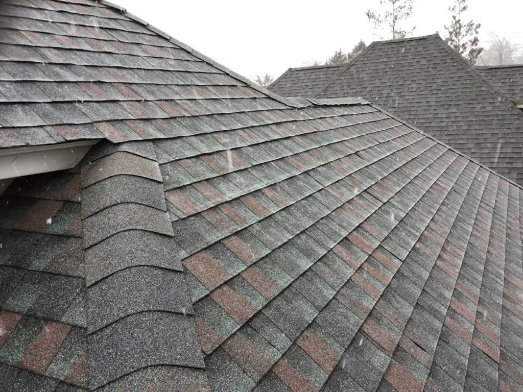 Apolinar Roofing | 1111 Marlane Dr, Pittsburgh, PA 15227, USA | Phone: (412) 513-7257