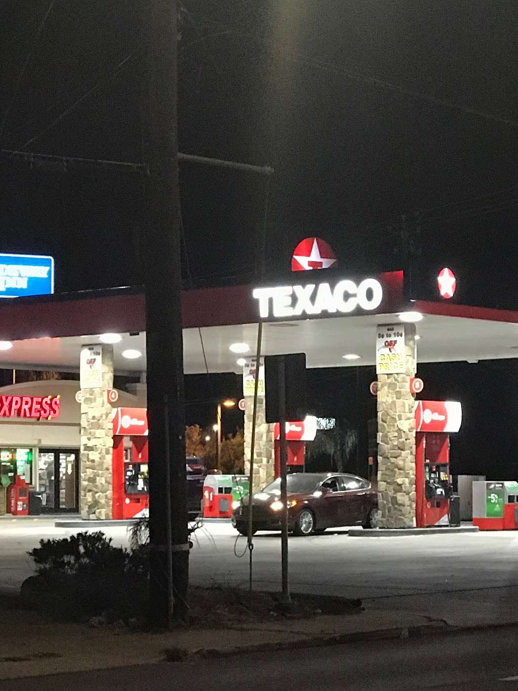 Texaco | 6101 Broadway St, Galveston, TX 77551, USA