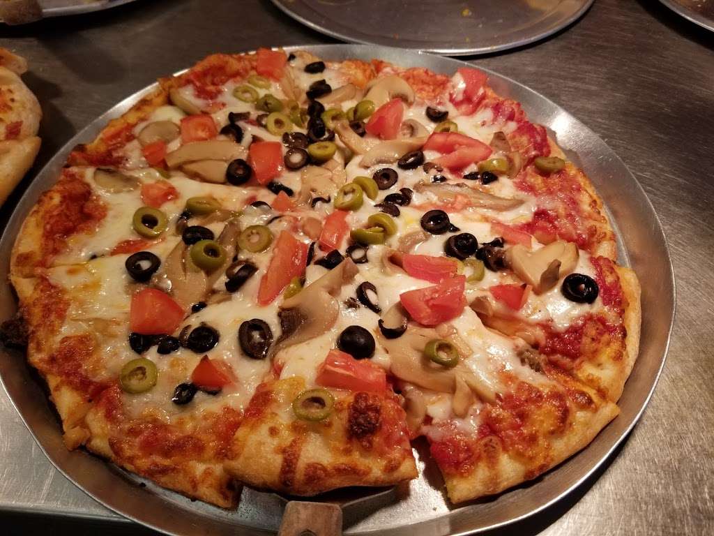 Toppers Brick Oven Pizza | 1304 N Church Ave, Mulberry, FL 33860, USA | Phone: (863) 425-2378