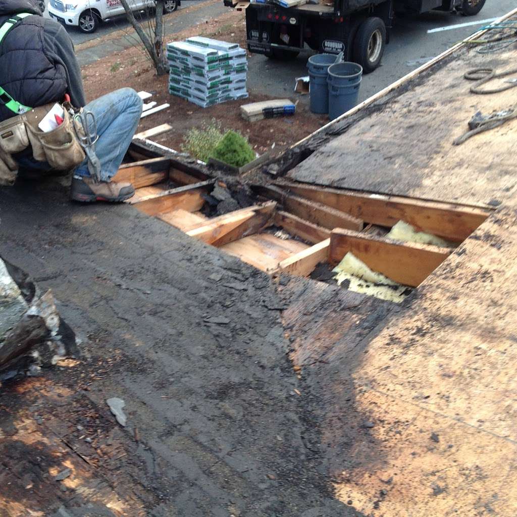 Duval Roofing | 184 Park St, North Reading, MA 01864, USA | Phone: (978) 664-2557