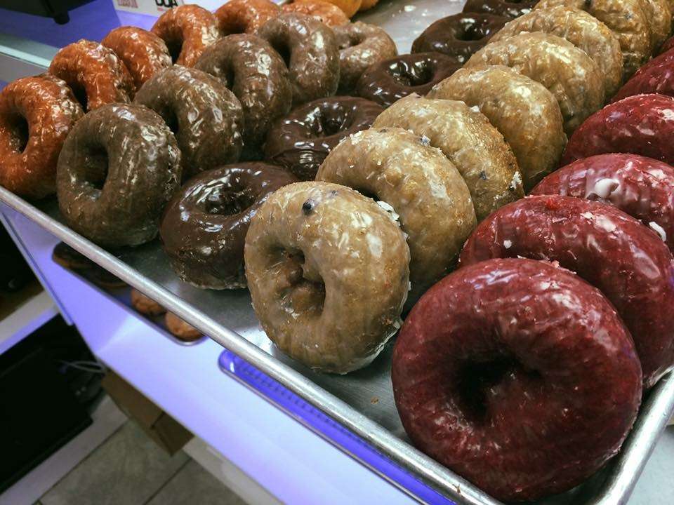 The Donut Shoppe | 6011 West Main Street B101, League City, TX 77573, USA | Phone: (832) 905-2136