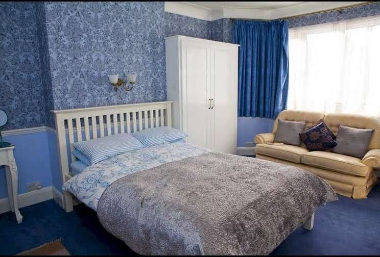 Bay Tree House | 59 Brookdale, New Southgate, London N11 1BS, UK | Phone: 020 8351 2836