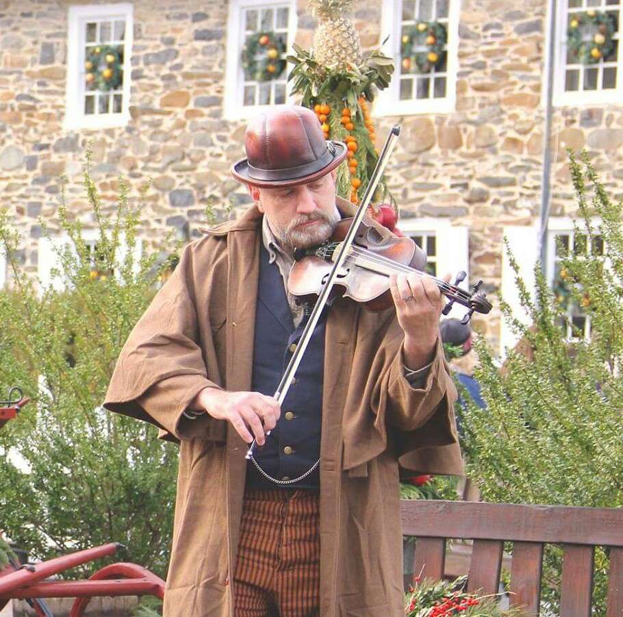 Irish Fiddle Lessons and Performance - The Sasanach | 19 Frelen Rd #1610, York, PA 17404, USA | Phone: (717) 870-2349