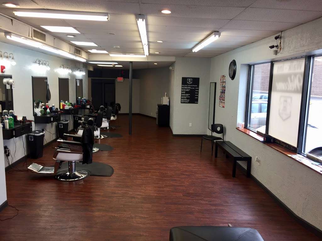 Mels Barber Shop | 810 Washington Ave, Revere, MA 02151 | Phone: (781) 629-5187