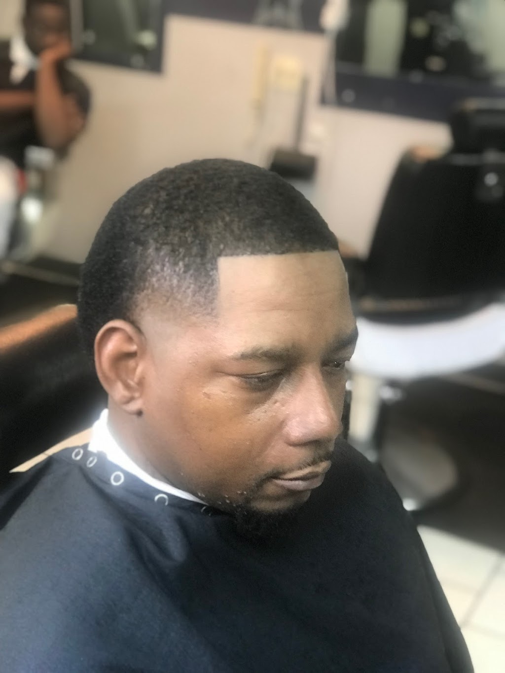 Jagged Edge Barbershop | 6592, 930 W Sublett Rd # 131, Arlington, TX 76017, USA | Phone: (817) 375-0080