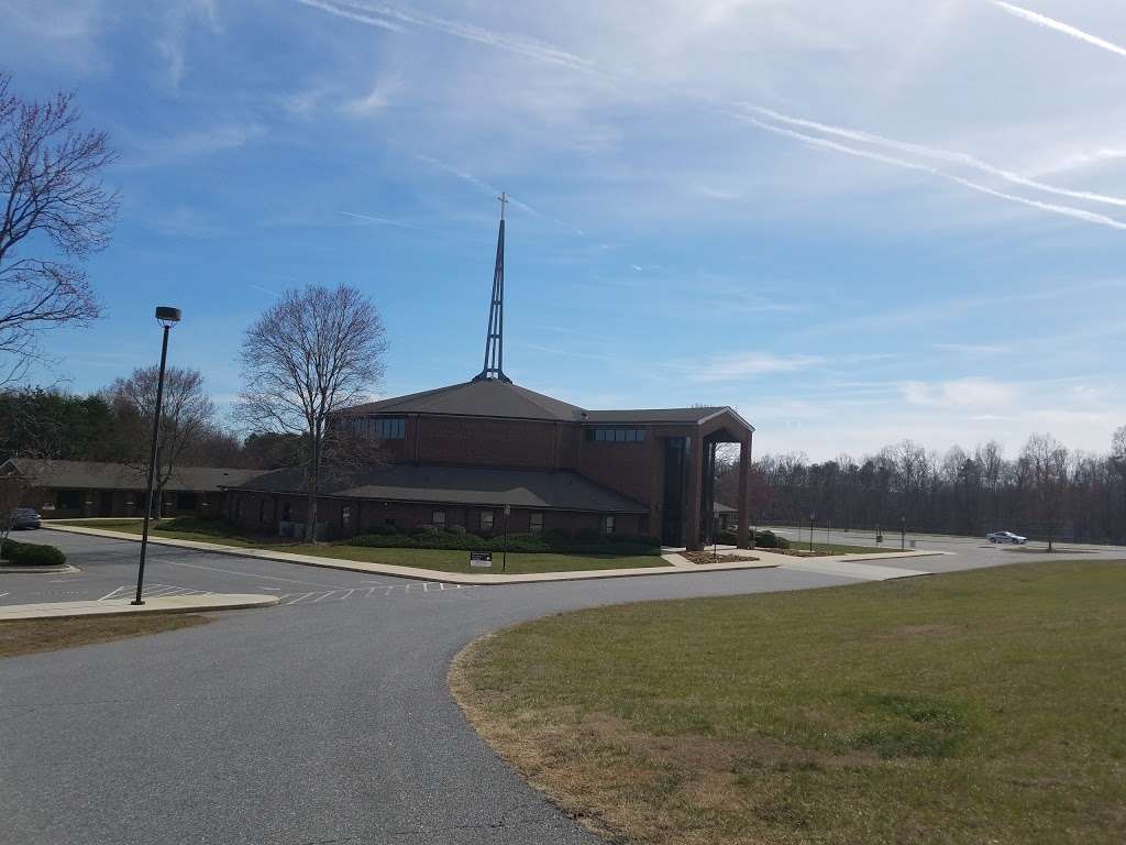 Living Word Church | 923 Island Ford Rd, Maiden, NC 28650, USA | Phone: (828) 428-2351