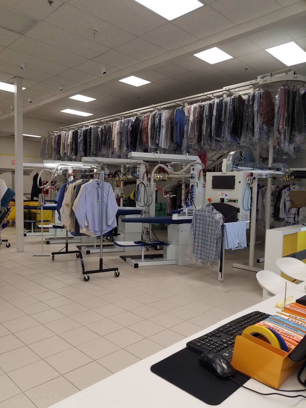 OXXO Care Cleaners - Clermont | 2430 FL-50 A, Clermont, FL 34711, USA | Phone: (352) 404-8483