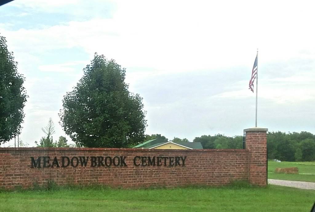 Meadowbrook Cemetery | 5665 S 65th W Ave, Tulsa, OK 74107, USA | Phone: (918) 447-2222