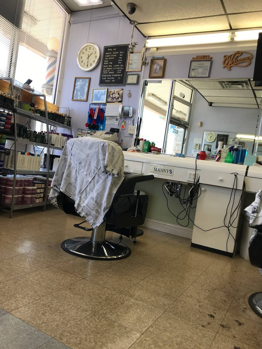 Mannys Barber Shop | 733 Hillside Avenue, New Hyde Park, NY 11040, USA | Phone: (516) 354-2320