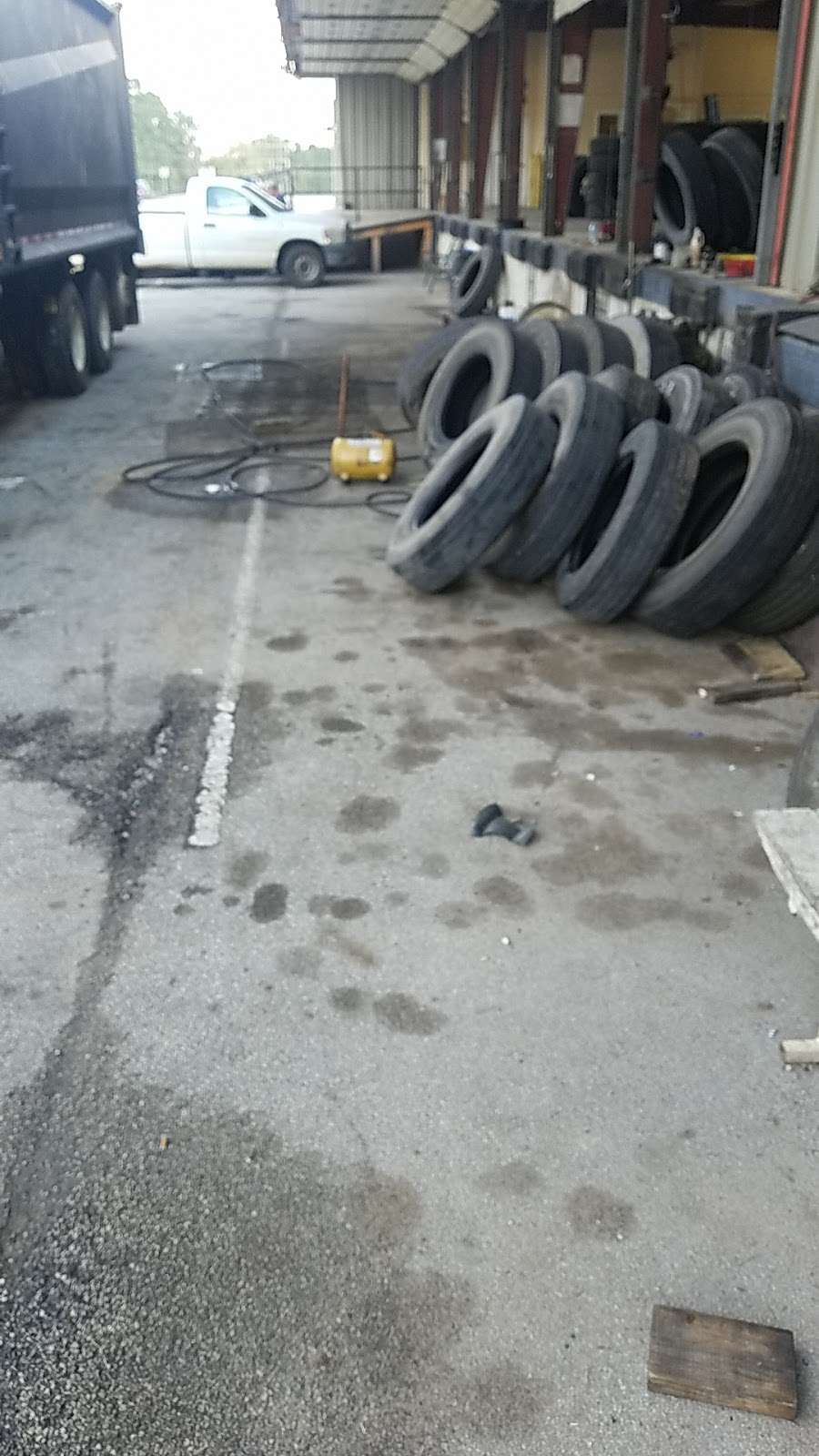 18 Wheeler Tires | 500 N Loop 336 E, Conroe, TX 77301, USA | Phone: (936) 539-8473