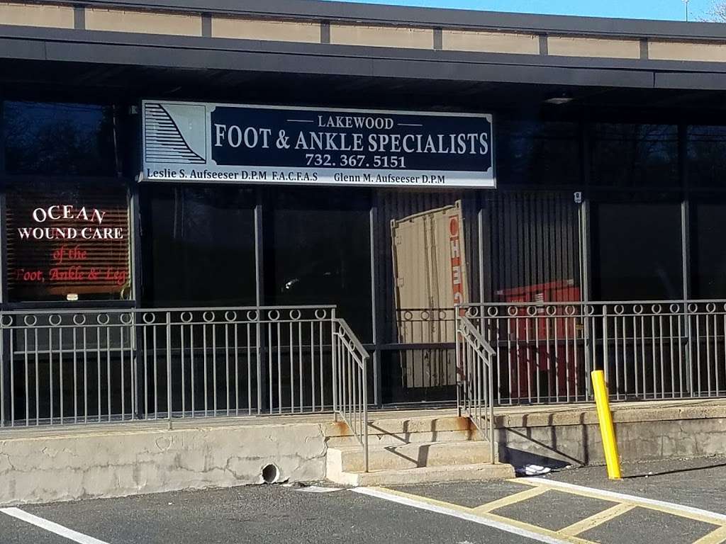 Lakewood Foot and Ankle Specialists | 1700 Madison Ave, Lakewood, NJ 08701 | Phone: (732) 367-5151