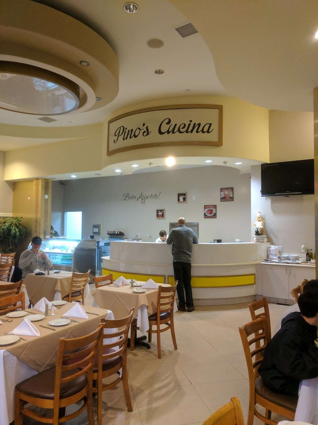 Pinos Cucina | 27522 Antonio Pkwy, Mission Viejo, CA 92694, USA | Phone: (949) 388-4931