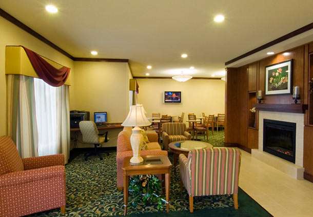 Fairfield Inn & Suites by Marriott Valparaiso | 2101 E Morthland Dr, Valparaiso, IN 46383, USA | Phone: (219) 465-6225