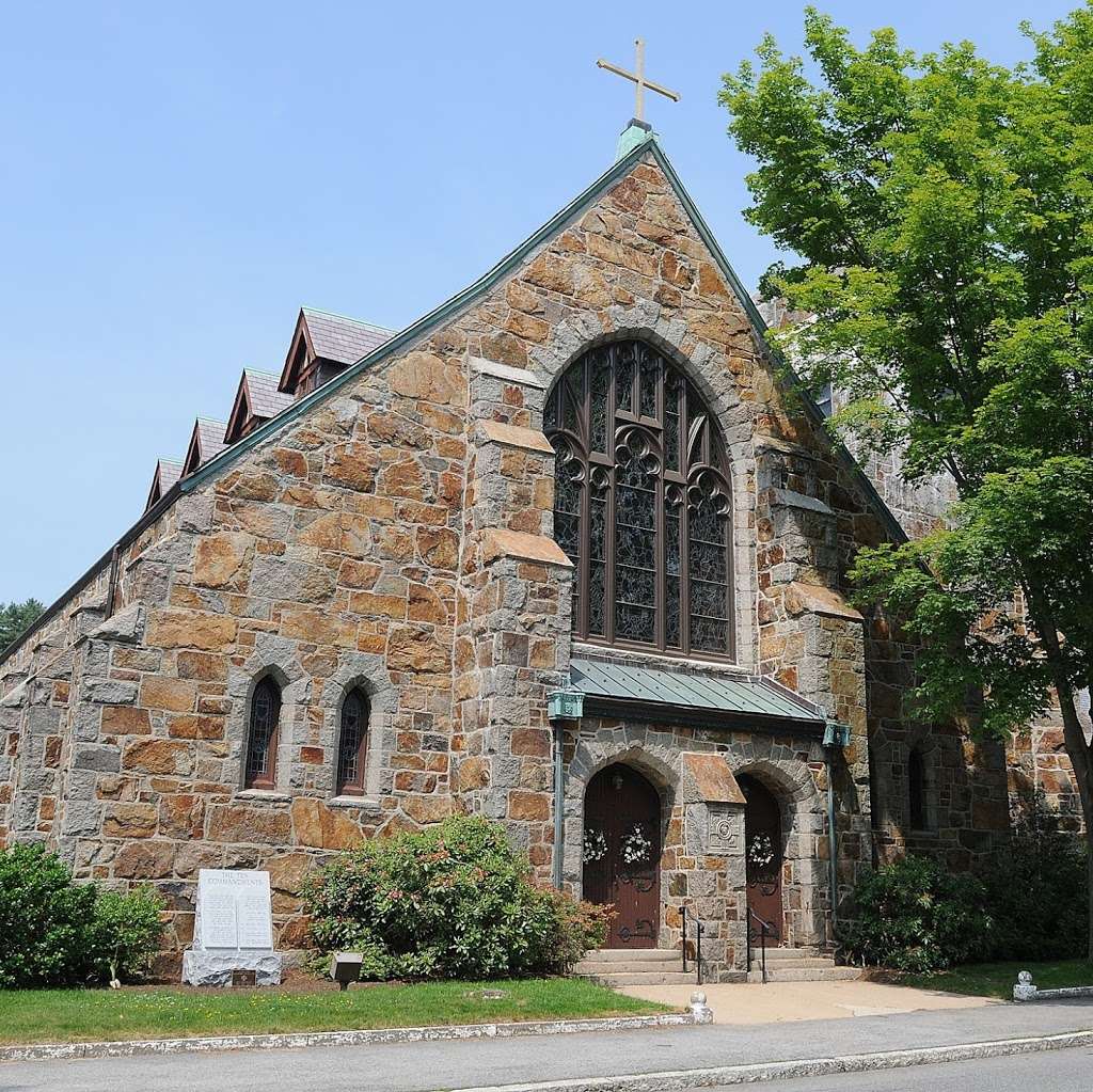 Sacred Heart-Manchester | 62 School St, Manchester-by-the-Sea, MA 01944, USA | Phone: (978) 526-1263