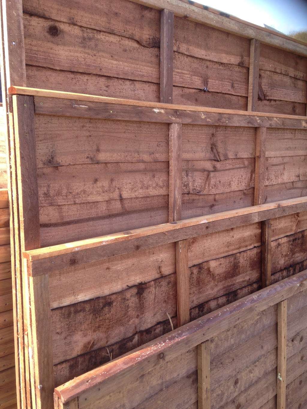 Discount fencing supplies | Heaver trading estate ash rd, Hartley, Ash TN15 7HJ, UK | Phone: 01474 612005