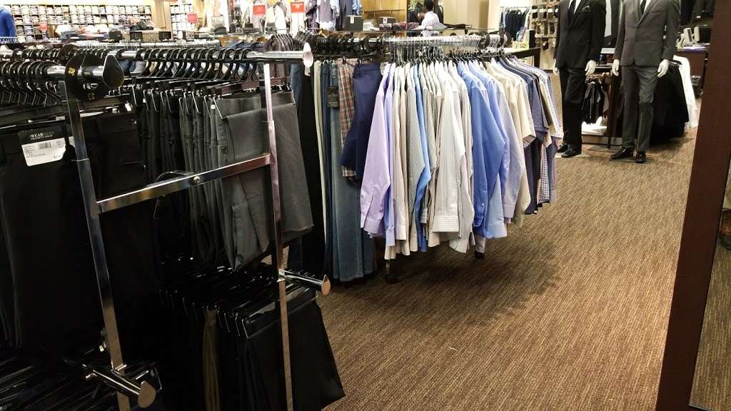 Mens Wearhouse | 2813 Business Center Dr, Pearland, TX 77584, USA | Phone: (713) 436-2445