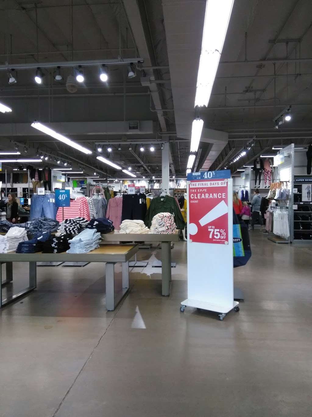 Old Navy | 1863 Gettysburg Village Dr, Gettysburg, PA 17325 | Phone: (717) 337-9460