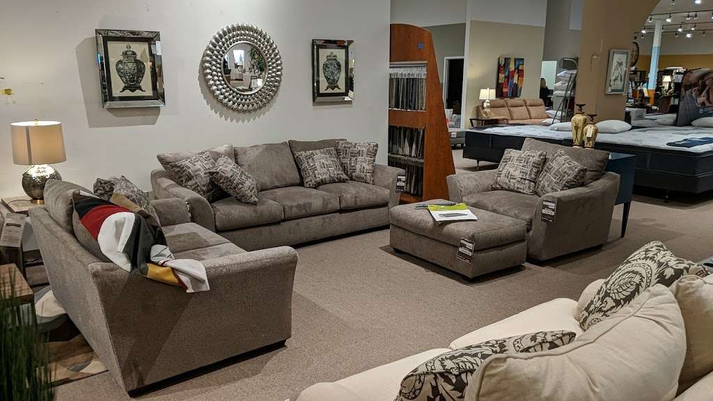 Huffman Koos Furniture | 200 Trotters Way, Freehold, NJ 07728 | Phone: (732) 343-7999