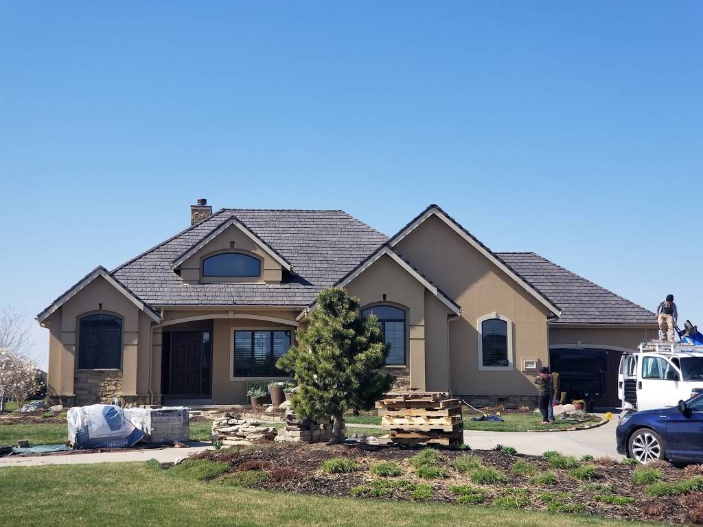 Crawford Seamless Gutter | 2105 King Dr, Papillion, NE 68046, USA | Phone: (402) 598-7922