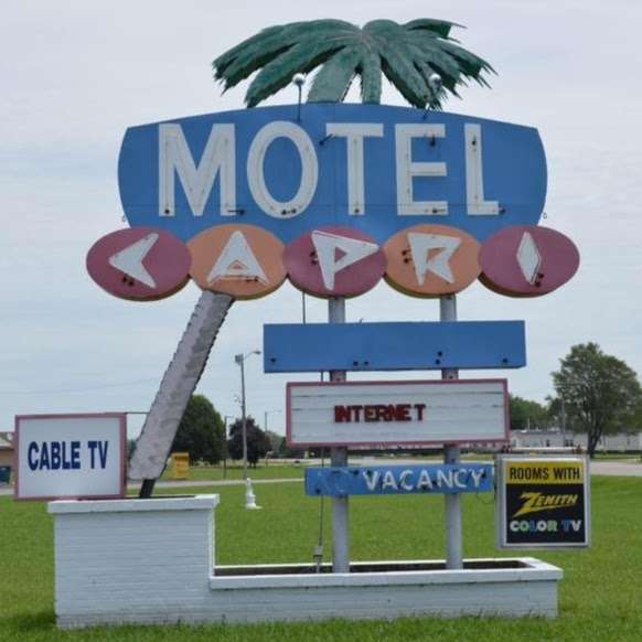 Capri Motel | 1311 Roseport Rd, Wathena, KS 66090, USA | Phone: (913) 365-0209