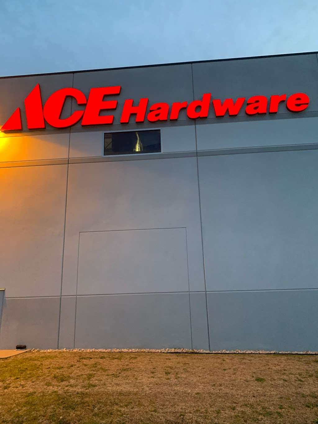 Ace Hardware Distribution Center | 1101 E Pleasant Run Rd, Wilmer, TX 75172 | Phone: (972) 525-6101