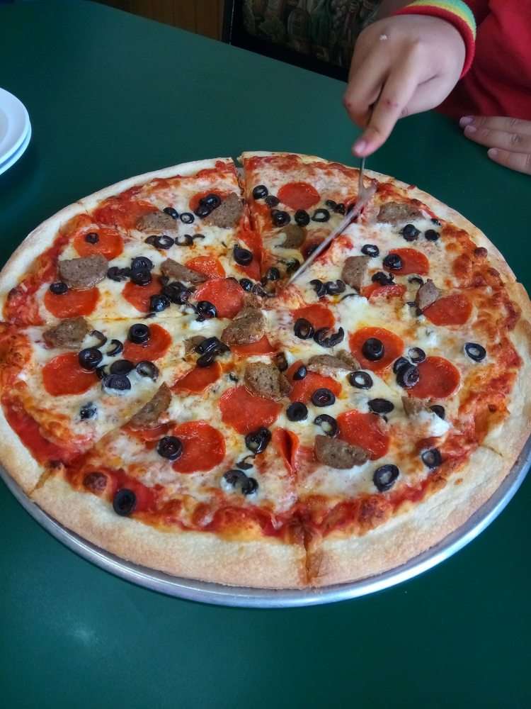 DeCarlo Pizza | 12460 Venice Blvd #3804, Los Angeles, CA 90066, USA | Phone: (310) 844-7436