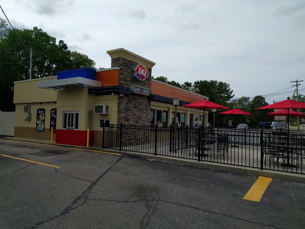 Dairy Queen Grill & Chill | 122 Main St, Foxborough, MA 02035, USA | Phone: (508) 543-6488