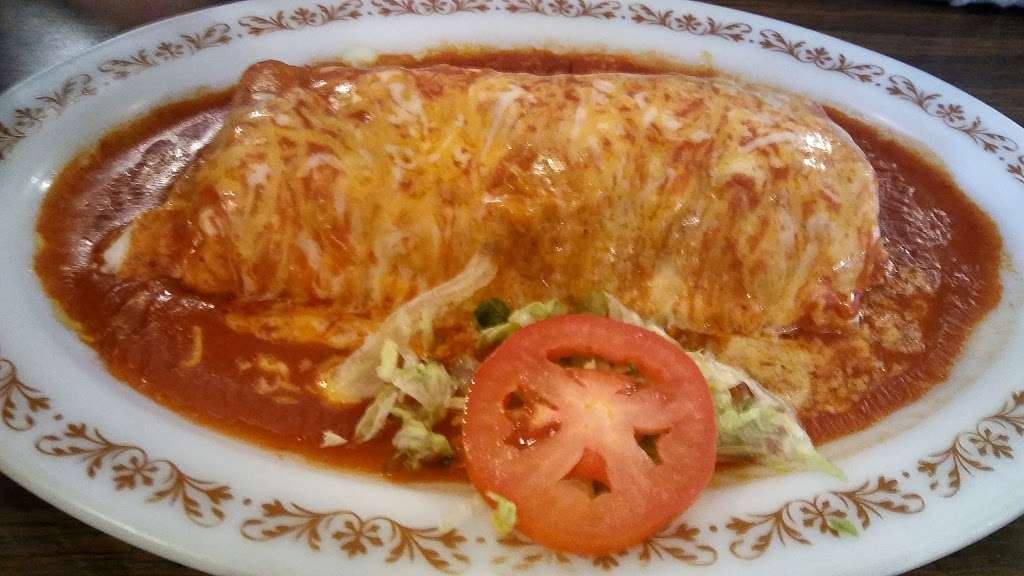Los Gallos Mexican Restaurant | 1667 E Orangethorpe Ave, Placentia, CA 92870, USA | Phone: (714) 579-7955