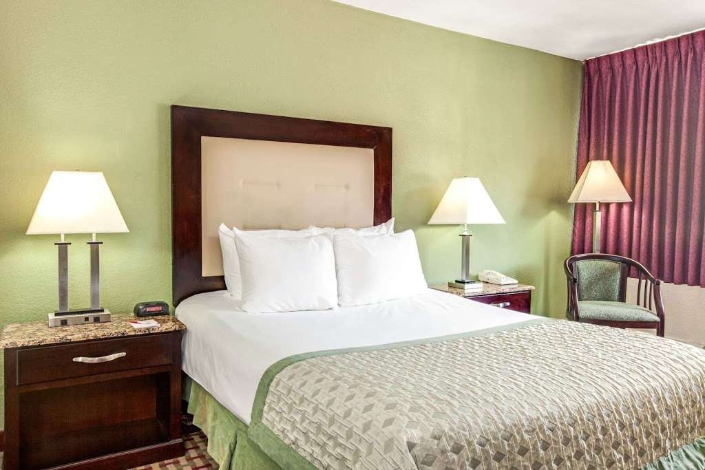 Bordentown Inn | 1083 US-206, Bordentown, NJ 08505, USA | Phone: (609) 298-3200