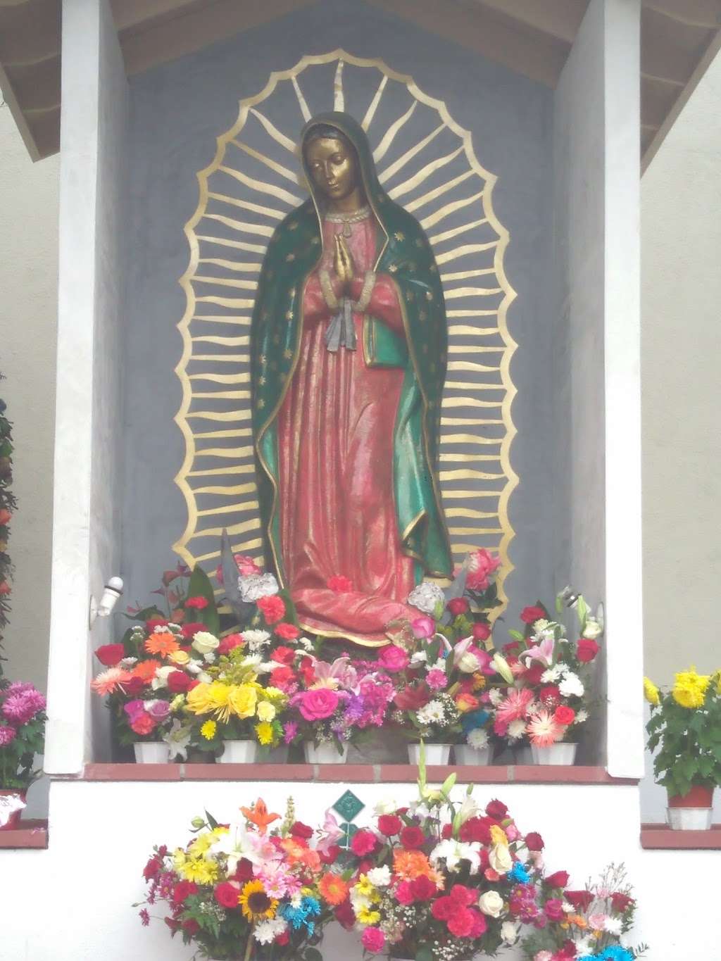 Our Lady of the Pillar Church | 1622 W 6th St, Santa Ana, CA 92703, USA | Phone: (714) 543-1700