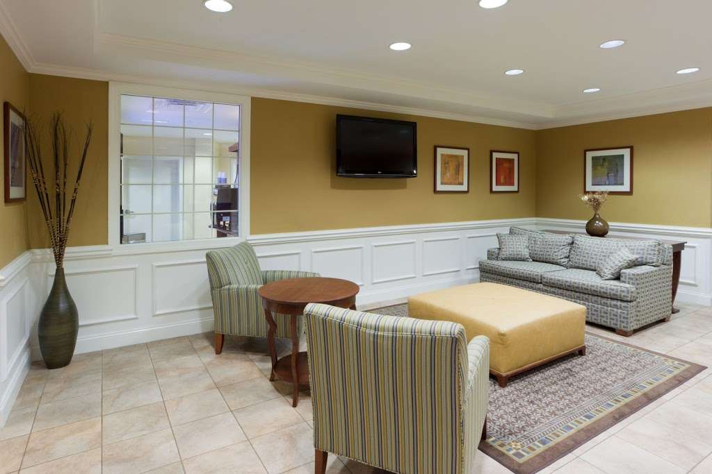 Candlewood Suites Manassas | 11220 Balls Ford Rd, Manassas, VA 20109, USA | Phone: (703) 530-0550