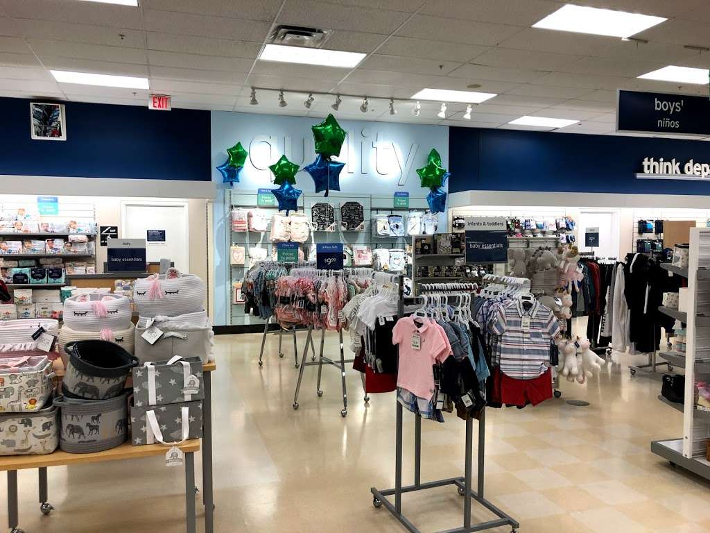 Marshalls & HomeGoods | 400 Mill Creek Dr, Secaucus, NJ 07094, USA | Phone: (201) 864-4832