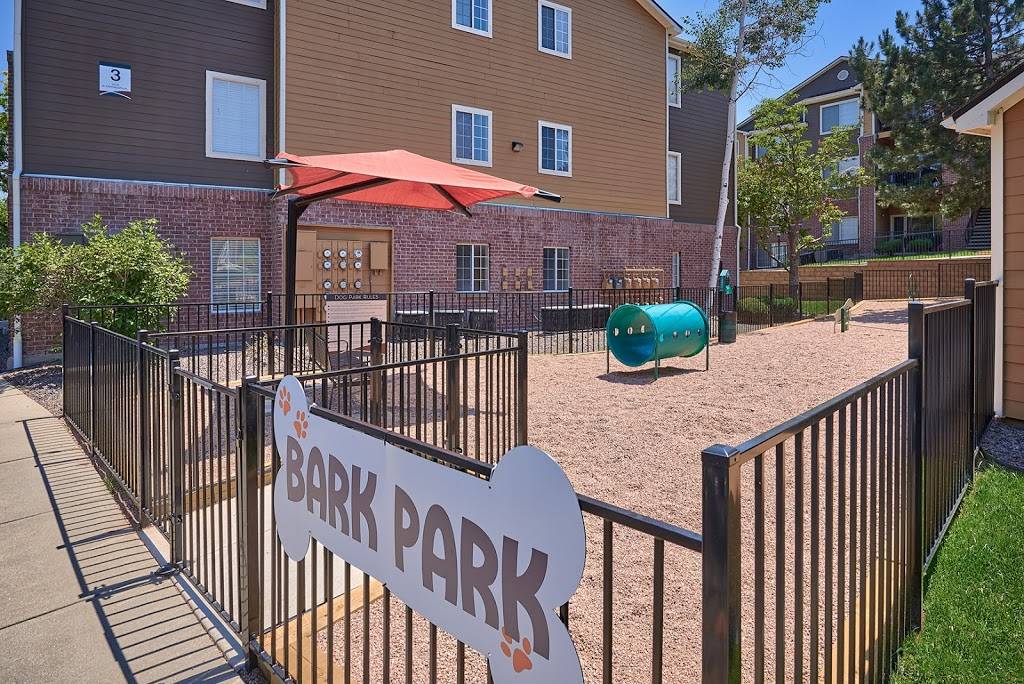 The Crossings at Bear Creek Apartments | 10117 W Dartmouth Pl, Lakewood, CO 80227, USA | Phone: (720) 689-0755