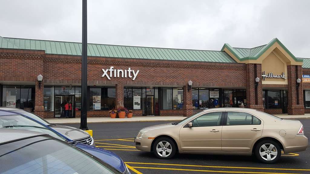 Xfinity Store by Comcast | 57 S Randall Rd, Batavia, IL 60510, USA | Phone: (800) 266-2278