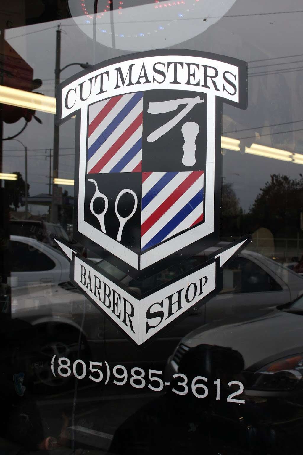 Cut Masters | 1019 S Ventura Rd, Oxnard, CA 93030, USA | Phone: (805) 985-3612