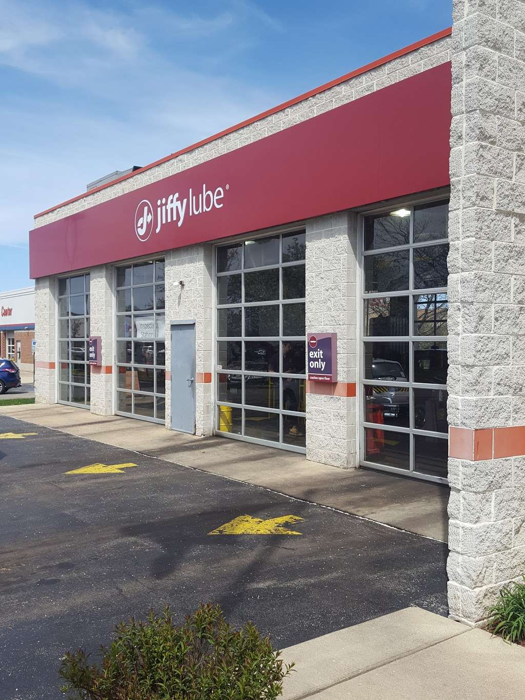 Jiffy Lube | 1860 Army Trail Rd, Hanover Park, IL 60133, USA | Phone: (630) 372-5823