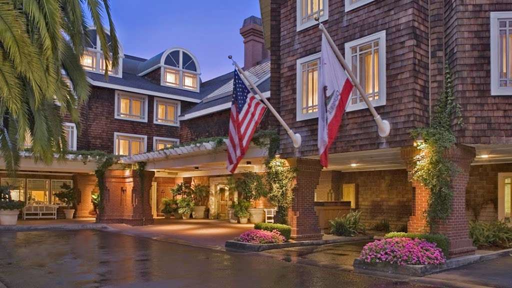 Stanford Park Hotel | 100 El Camino Real, Menlo Park, CA 94025, USA | Phone: (866) 241-2431