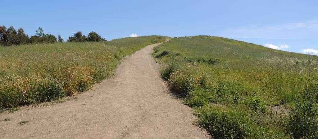 Turtle Rock Trail | Via Novella, Irvine, CA 92603