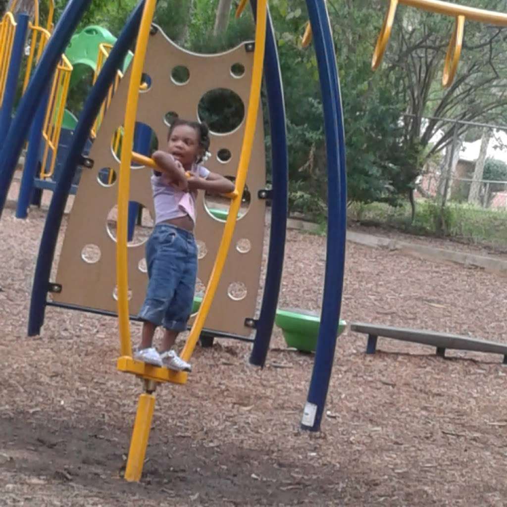 Enderly Park | 1501 Enderly Rd, Charlotte, NC 28208, USA | Phone: (980) 314-1002