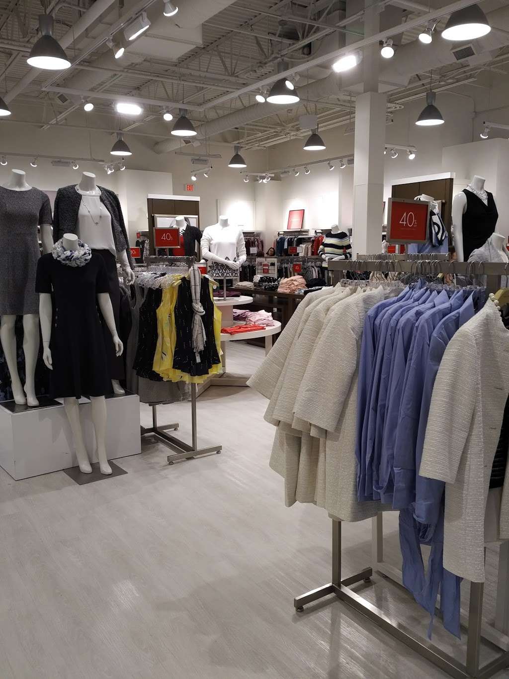 Ann Taylor Factory Store | 5404 New Fashion Way, Charlotte, NC 28278, USA | Phone: (704) 588-7968